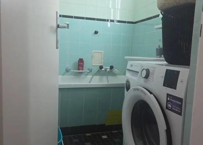 Appartement One In A Large Shared